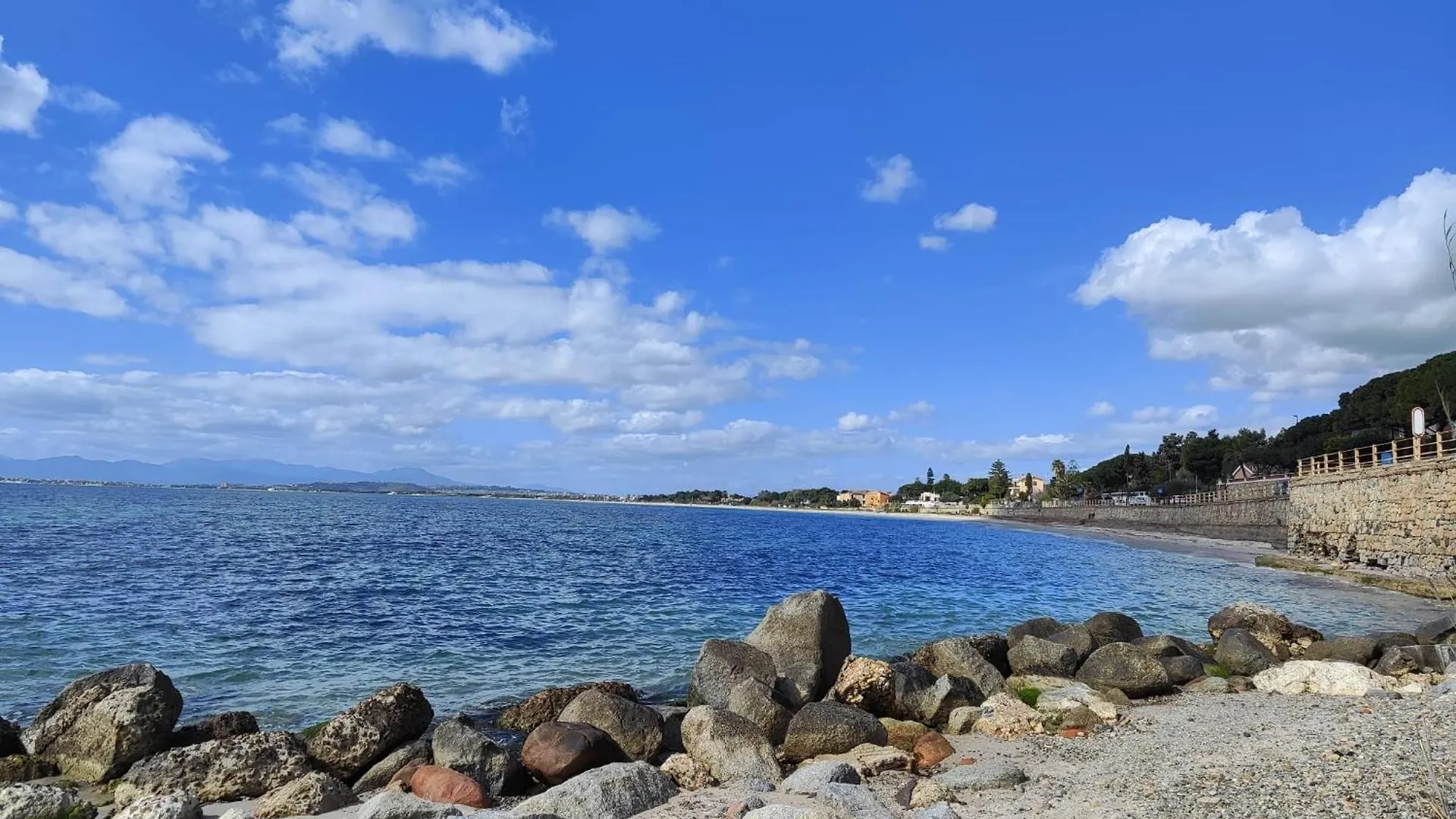 Un Angolo Di Mare In Sardegna Su Forti Guest house