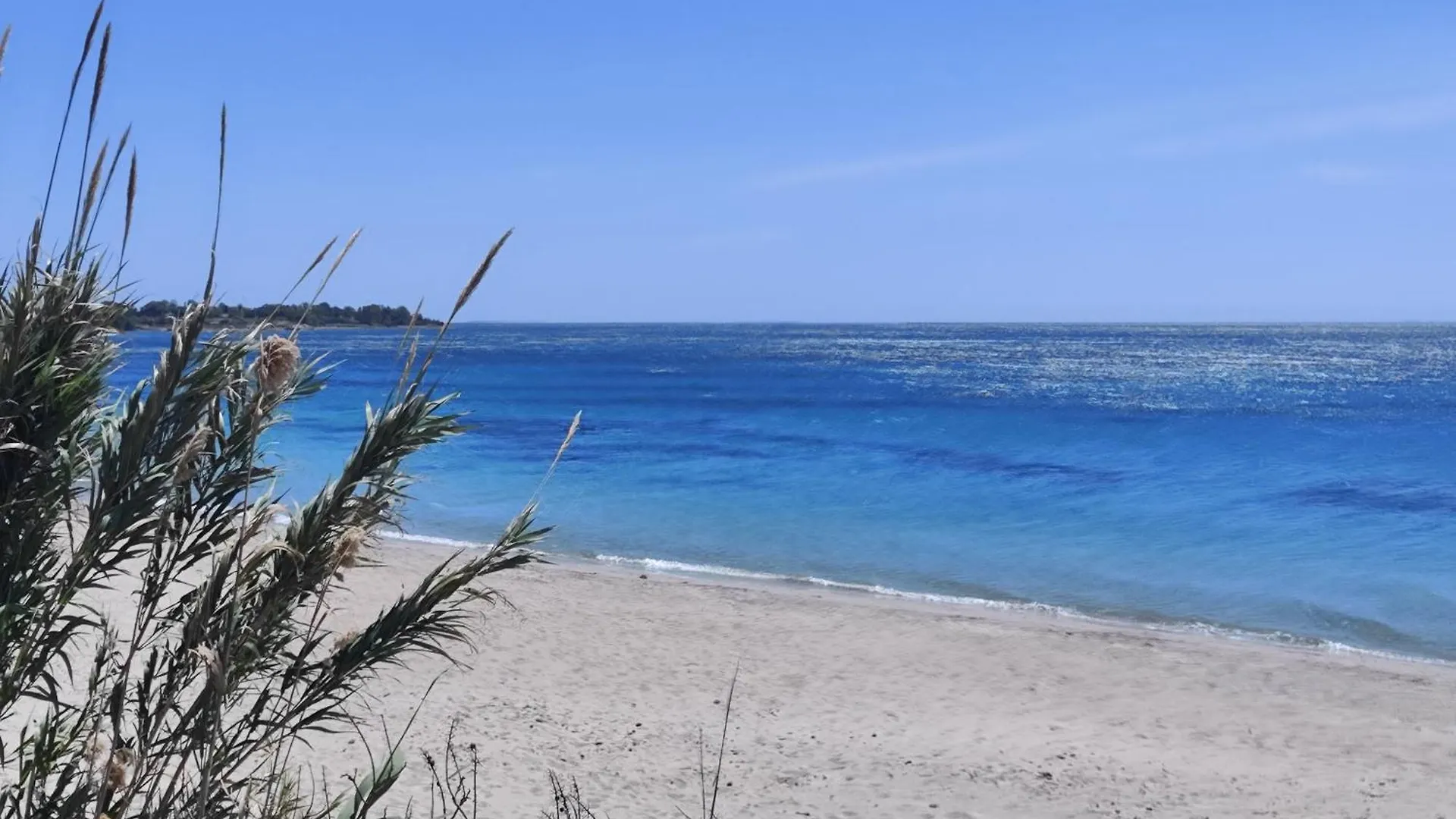Un Angolo Di Mare In Sardegna Su Forti Italy